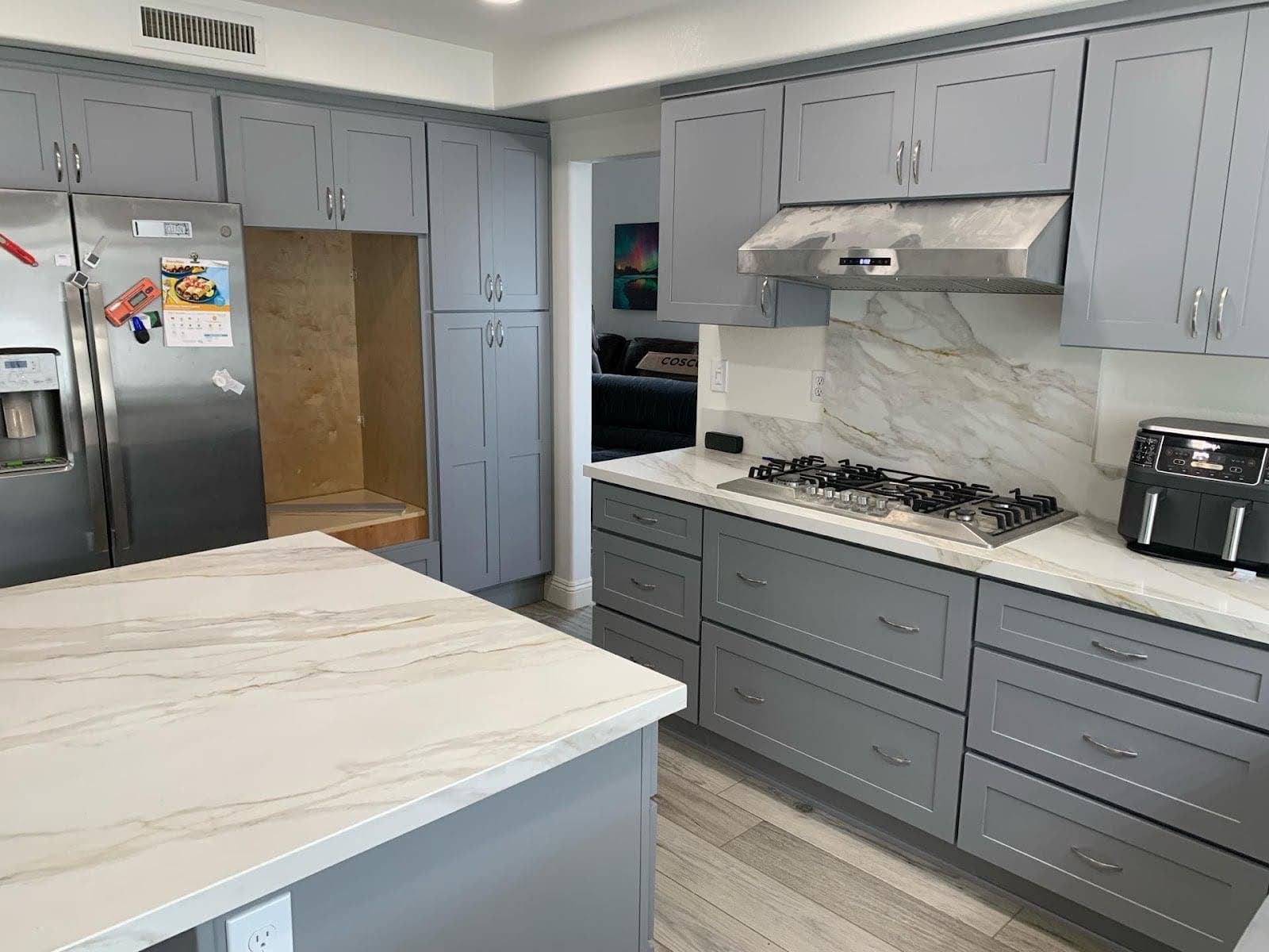 Sleek Kitchen Transformation in Rancho Cucamonga image