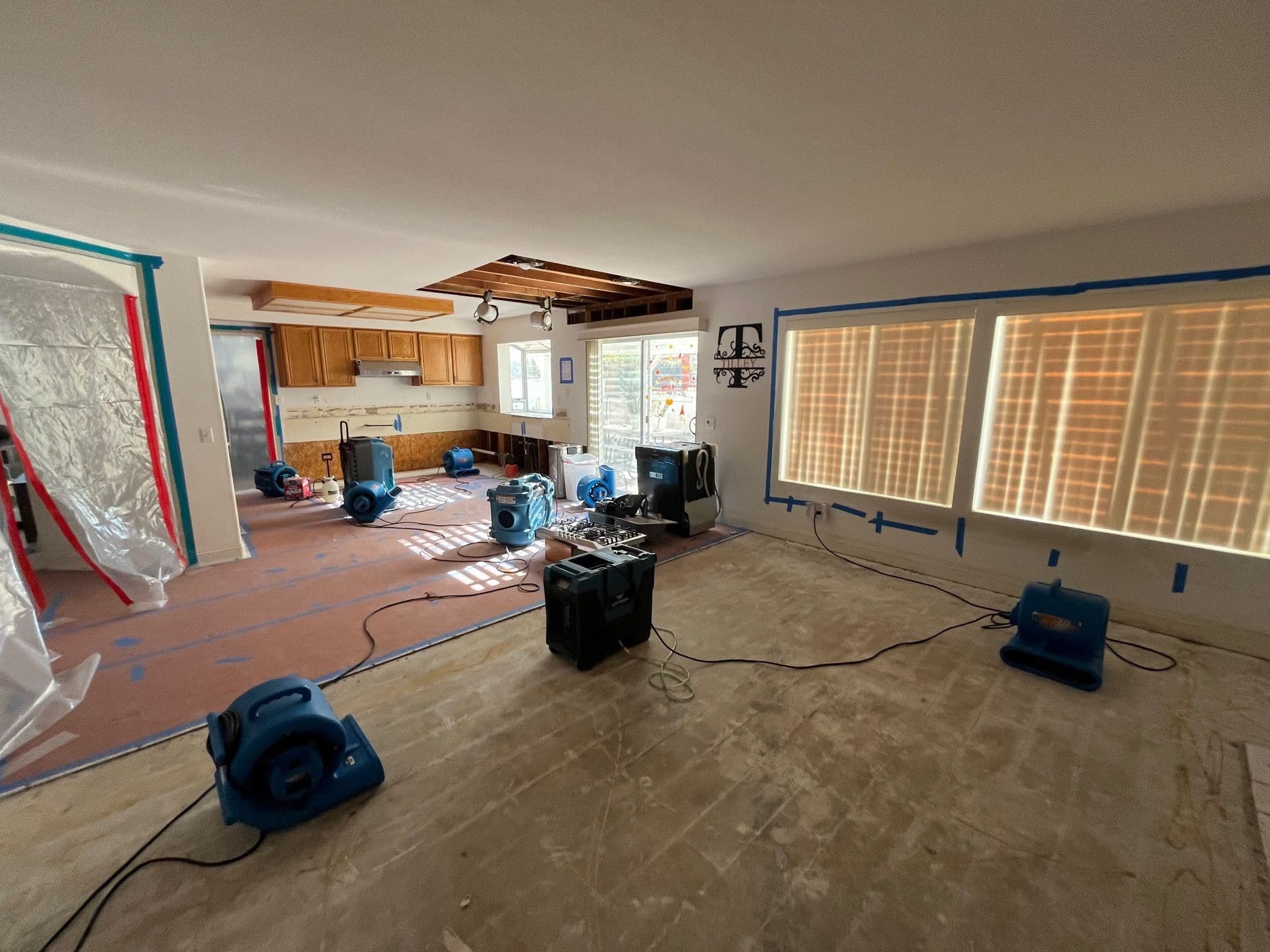 Blog post Water Damage in Rancho Cucamonga: What You Need to Know and How to Act Fast 💦 image
