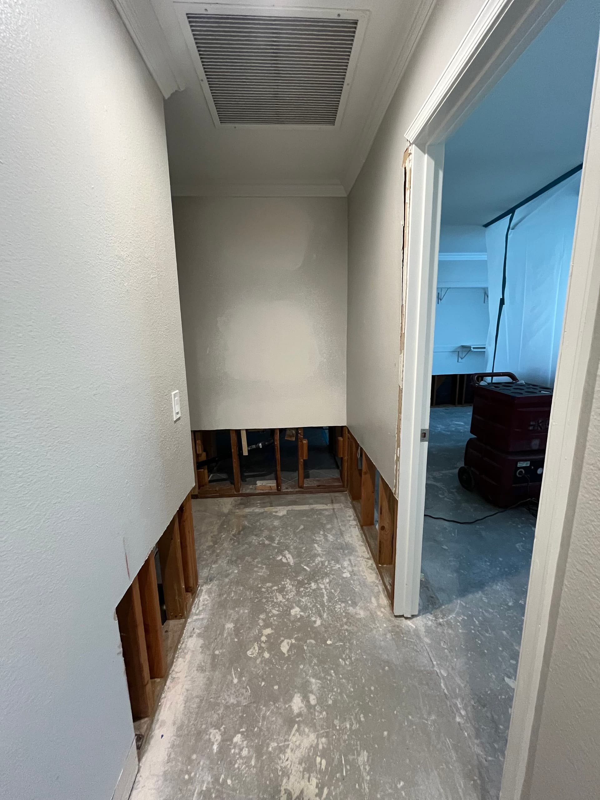 Gallery photos for Expert Water Damage Restoration in Glendora: Image #3