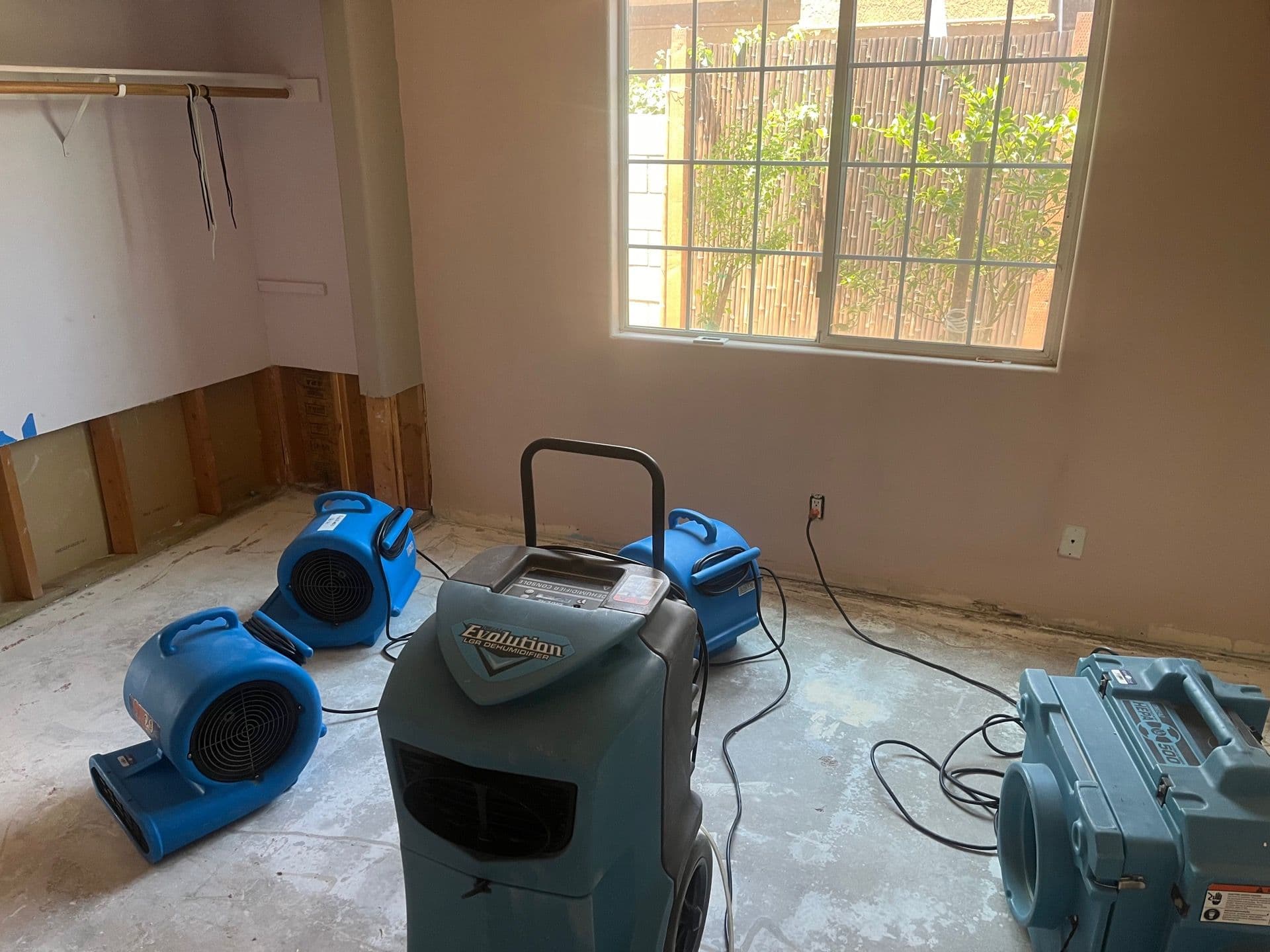 Blog post What Are the Top Benefits of Water Damage Restoration? image