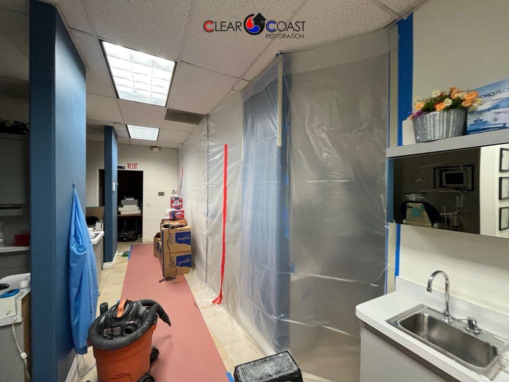 Gallery photos for Expert Containment for Dust-Free Restorations: Image #2